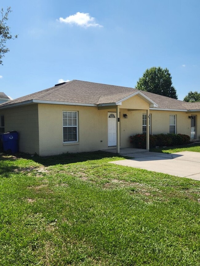 Primary Photo - Location...Location..Comfortable 3 Bedroom...
