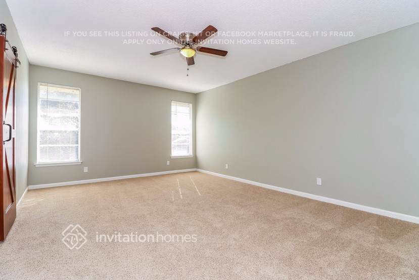 Building Photo - 713 Ridgewood Cir