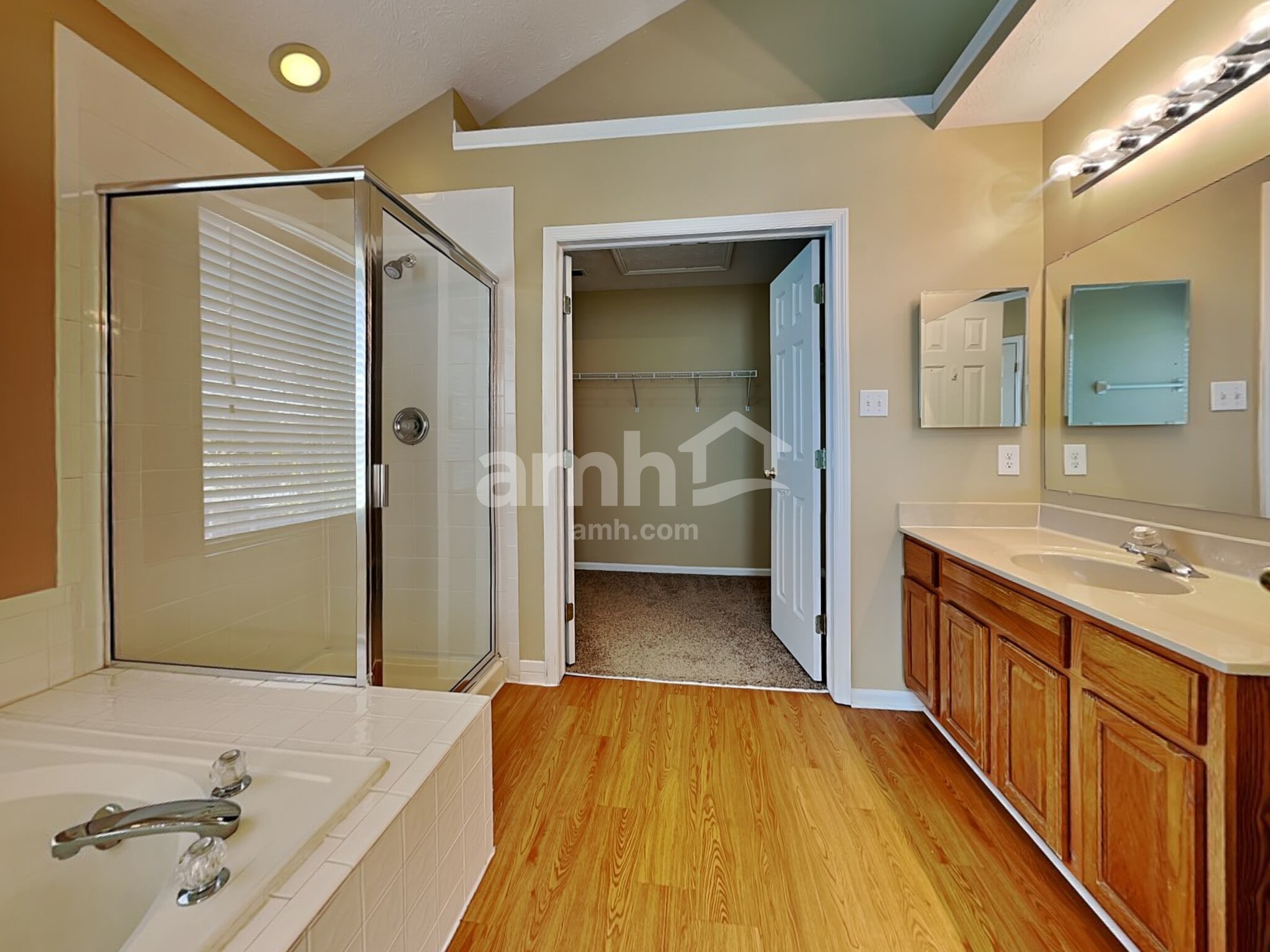 Building Photo - 3629 Berrywood Dr