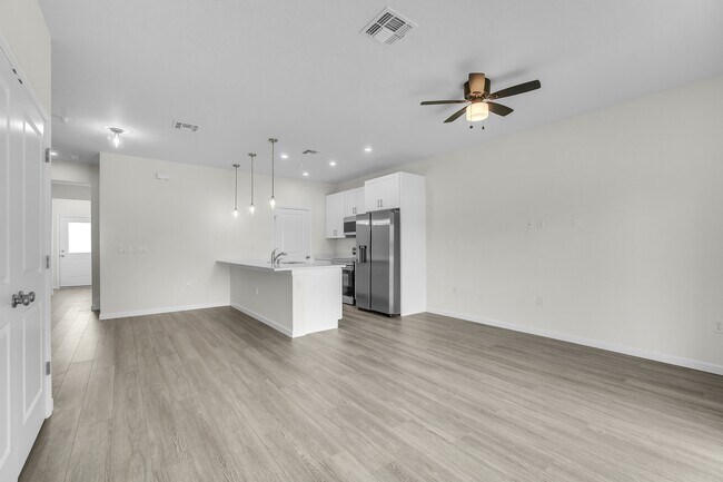Building Photo - 2549 Slim Haywood Ave