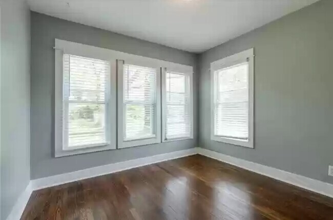 Building Photo - 5519 Highland Ave