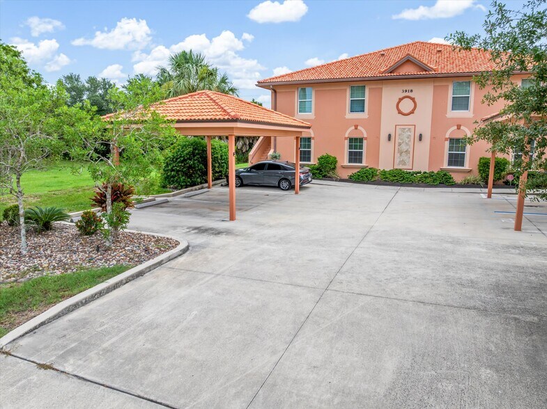 Building Photo - 3918 San Rocco Dr