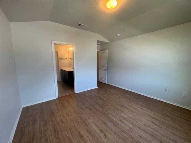 Building Photo - 133 Flatland Trl