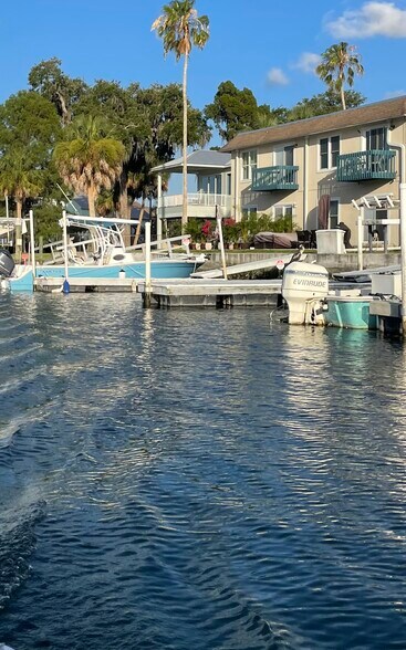 Building Photo - 30 SE Valare Ln