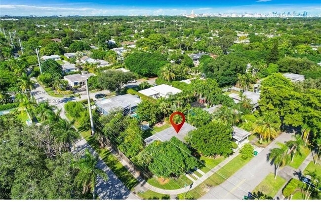 Building Photo - 6141 SW 47th St