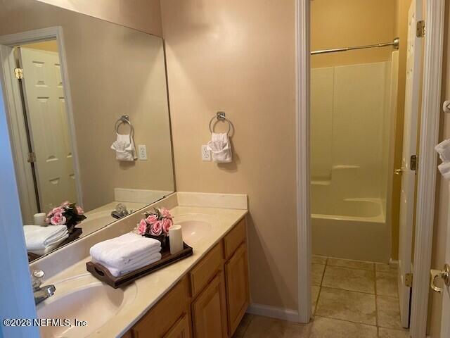 Building Photo - 2543 Willow Creek Dr