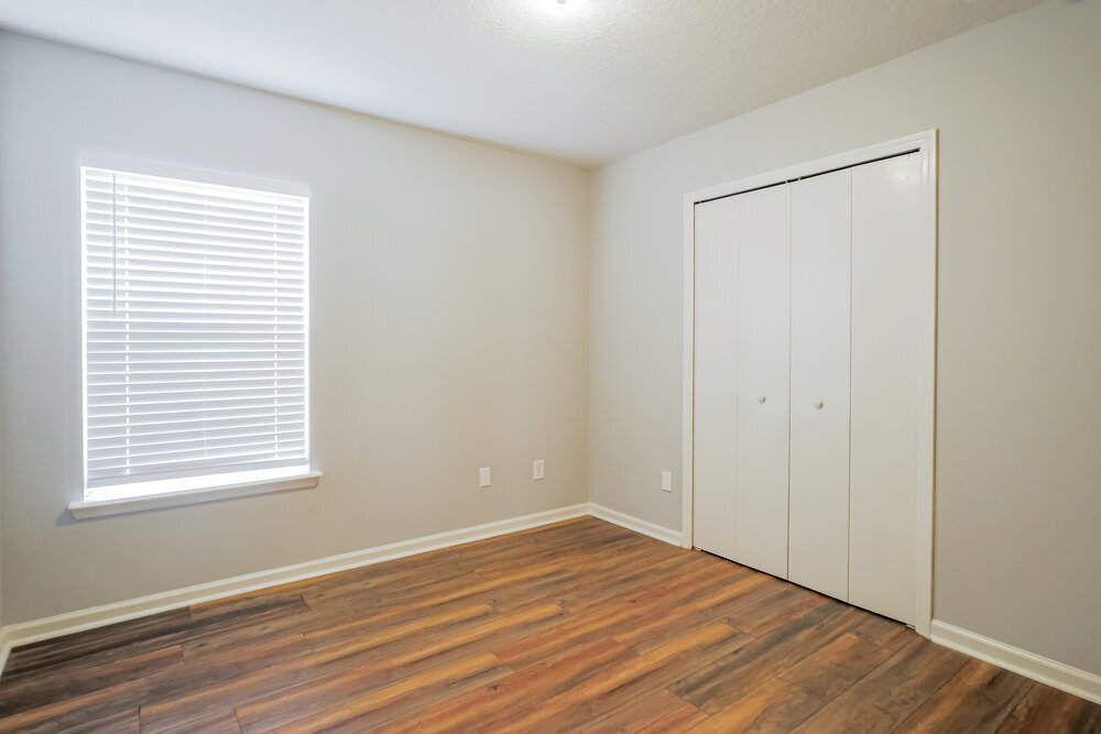 Building Photo - 192 Brookfall Dr