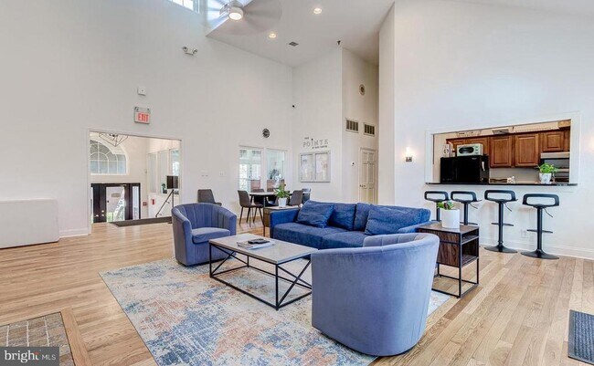 Building Photo - 3312 Wyndham Cir