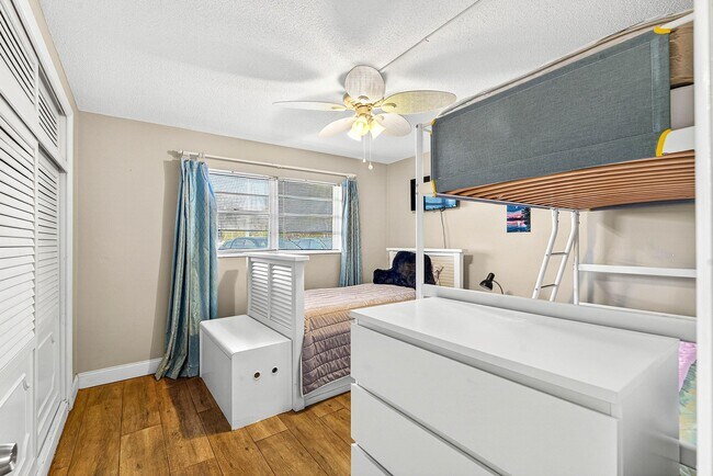 Building Photo - 50 Celestial Way