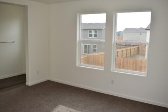 Building Photo - 781 Irma Dr