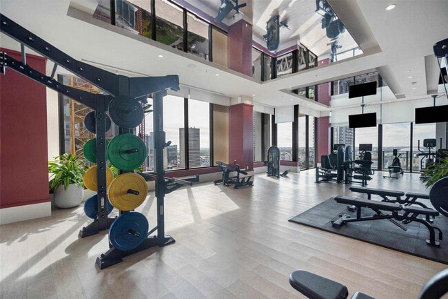 Building Photo - 601 N Miami Ave