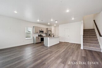 Building Photo - 661 Coney Aly