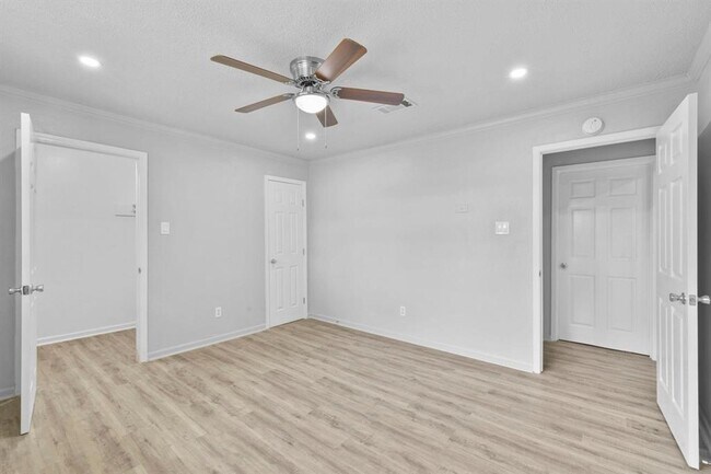 Building Photo - 1609 3rd St