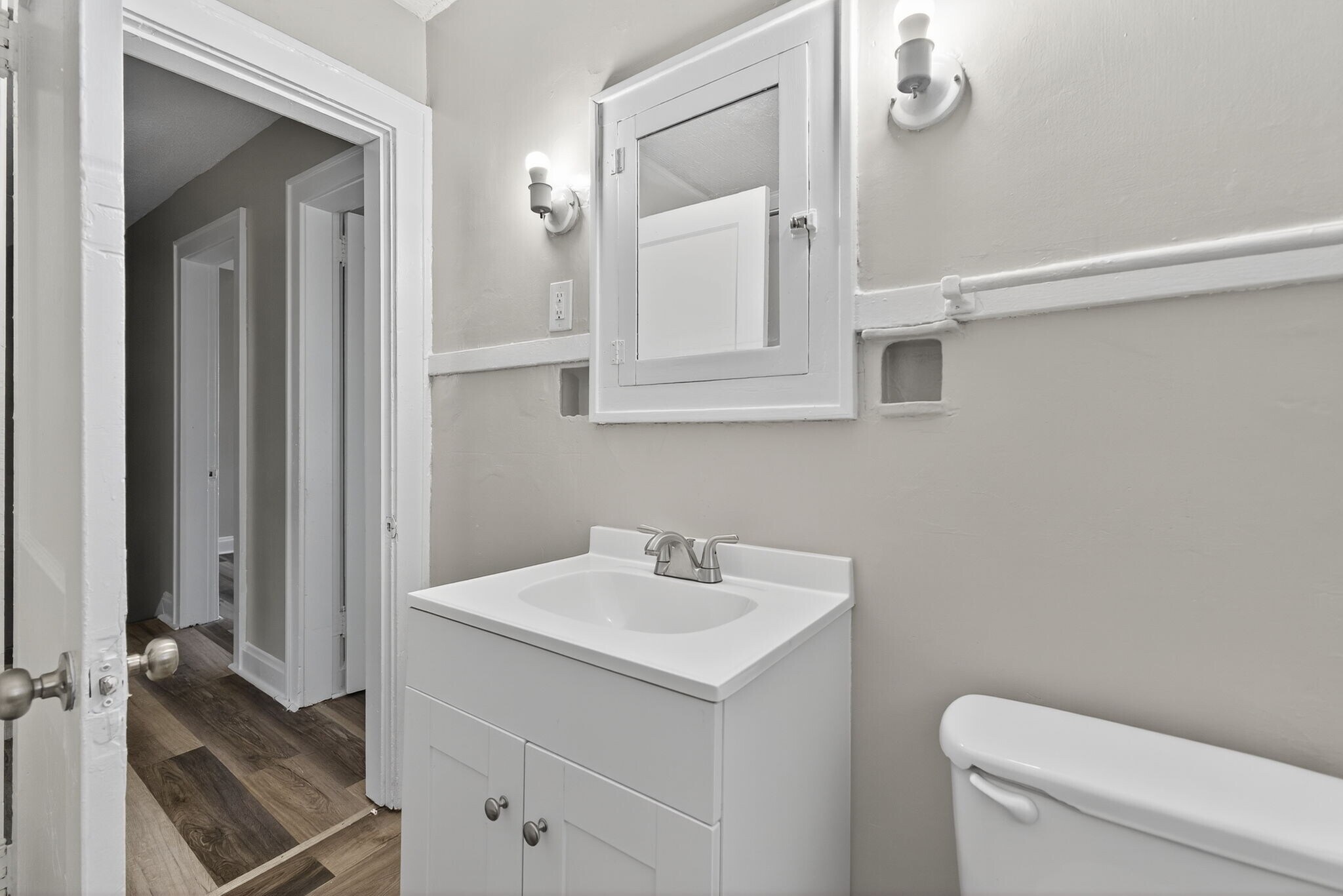 Building Photo - 1123-1125 S Ohio Ave