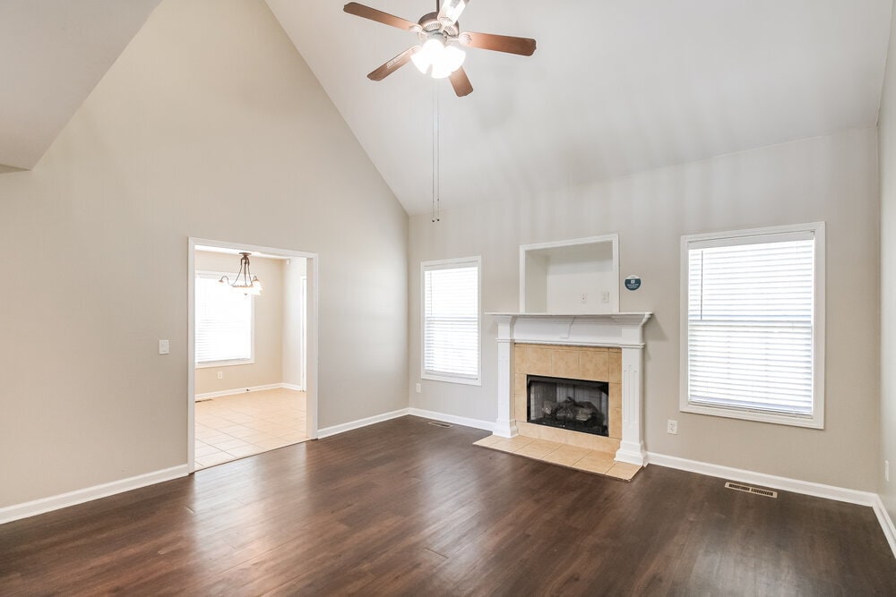 Building Photo - 3418 Leslie Ln