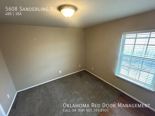 Building Photo - 5608 Sanderling Rd