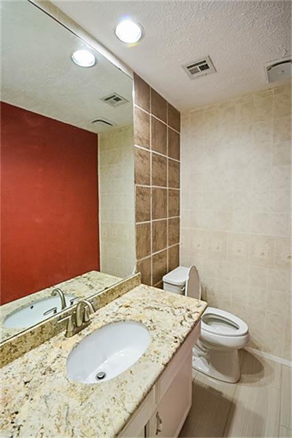 Building Photo - 2814 Field Line Dr