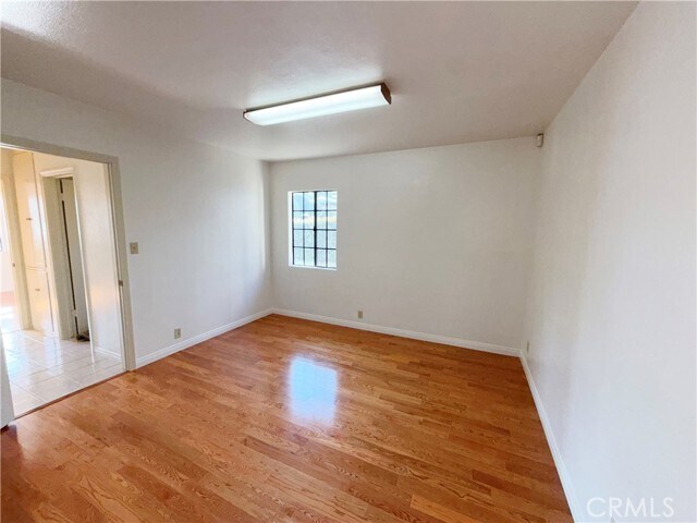 Building Photo - 1050 Mayflower Ave