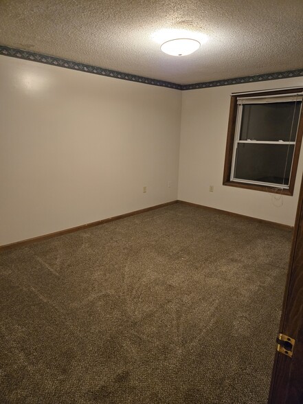 Building Photo - 40 Fieldview Dr