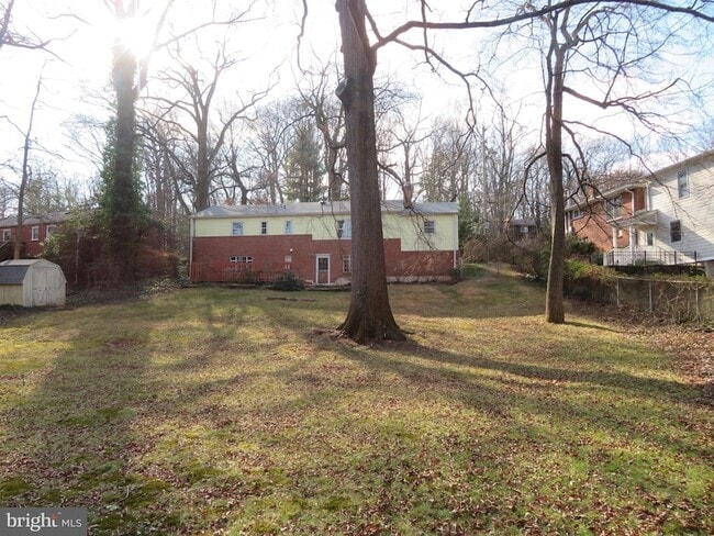 Building Photo - 26 Lakeside Dr