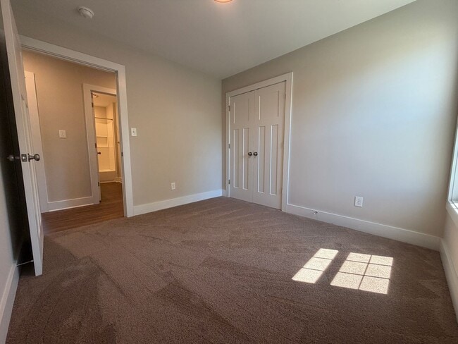 Building Photo - New Construction Second Floor Duplex