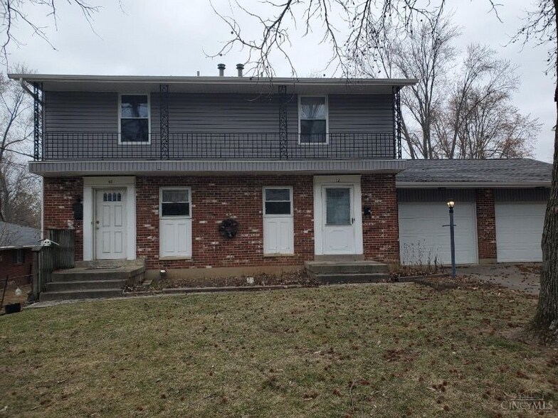 Primary Photo - 12 Wesleyan Ct