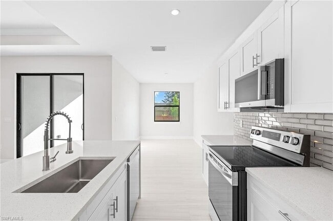 Building Photo - 2064 55th Terrace SW