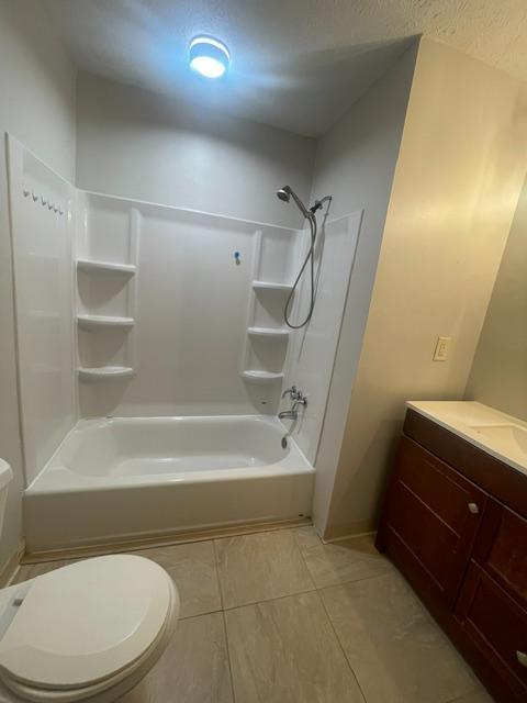 Building Photo - 8829 Greenburg Dr