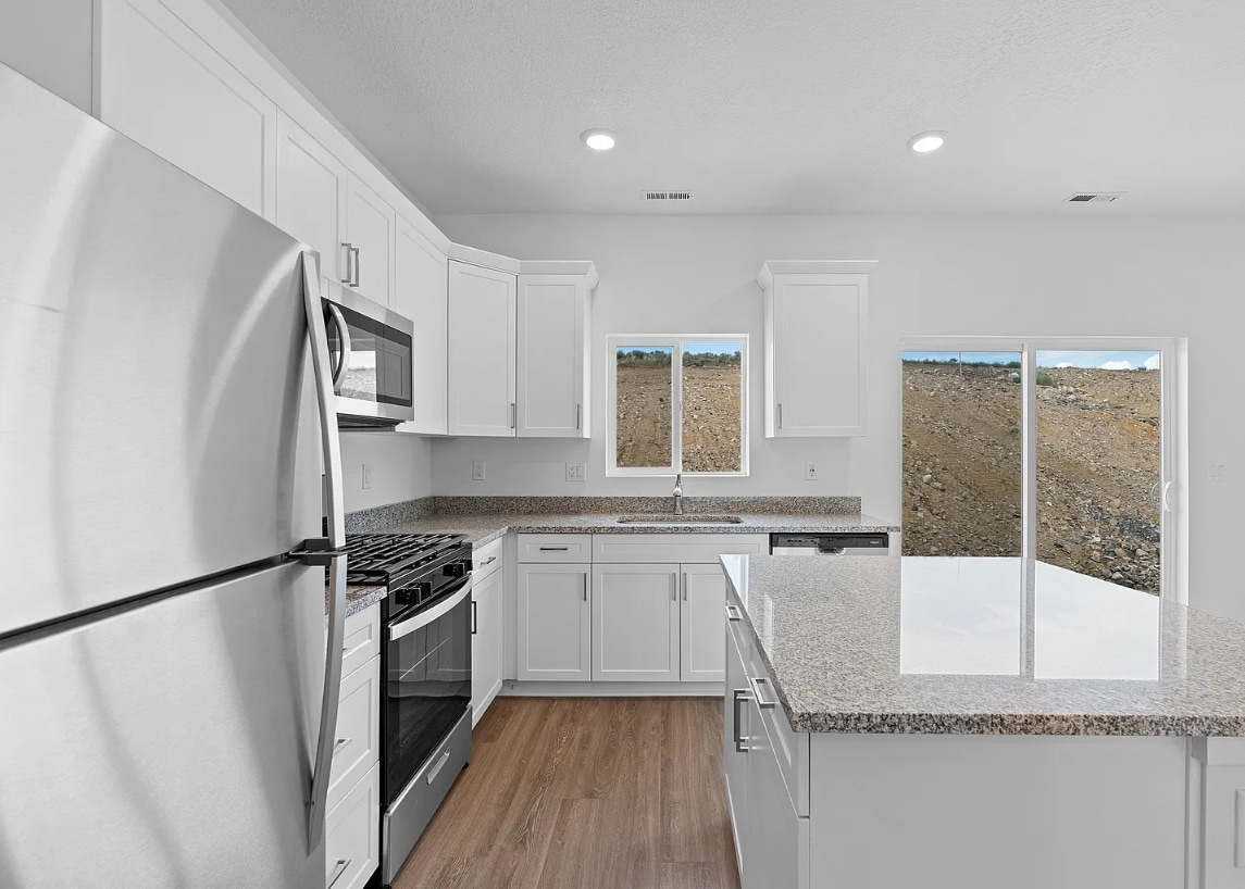 Building Photo - 7261 N Escalante Dr
