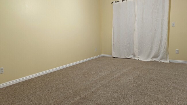 Building Photo - 3181 Alsace Way