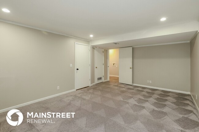 Building Photo - 813 Southbrook Pkwy