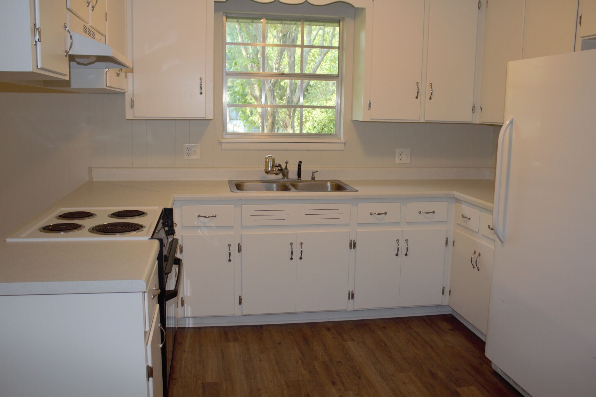 Kitchen - 2504 Choctaw St