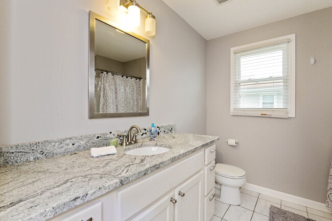Building Photo - 6309 Thunderbird Dr