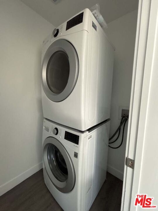 Building Photo - 915 Broadway St