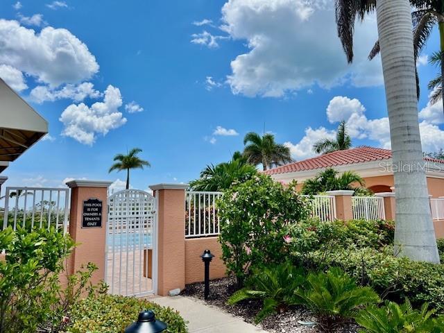 Building Photo - 3191 Matecumbe Key Rd