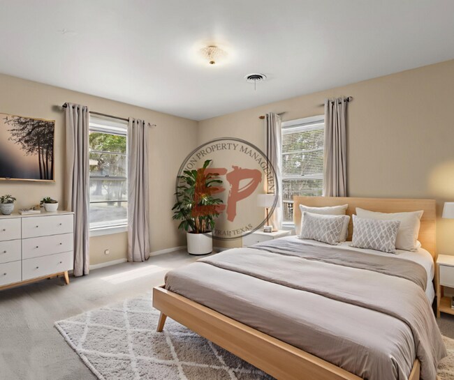 Building Photo - 605 Catalina Dr