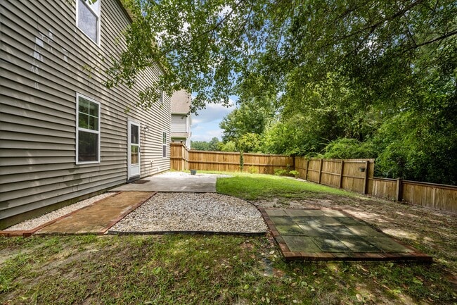 Building Photo - 431 Bald Cypress Ln