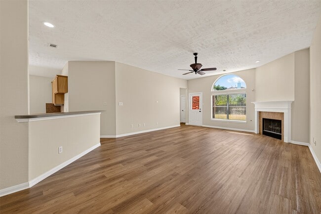 Building Photo - 16719 Bishop Knoll Ln