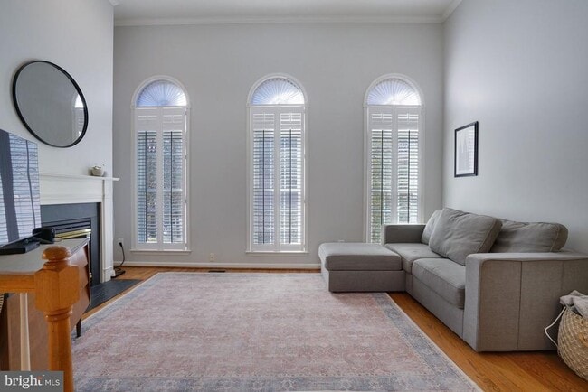 Building Photo - 4655 Lambert Dr