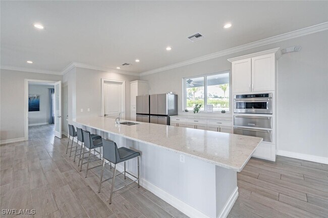 Building Photo - 388 Grace Bay Ln