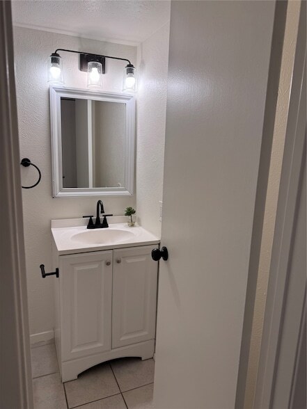 Building Photo - 5801 Trego Cir