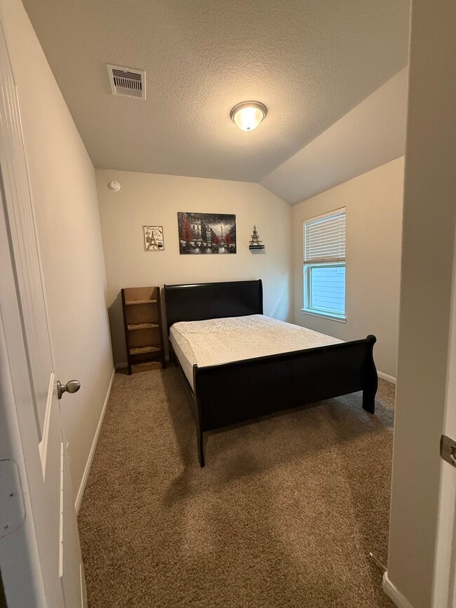 Building Photo - 5214 Yellow Rays Trl