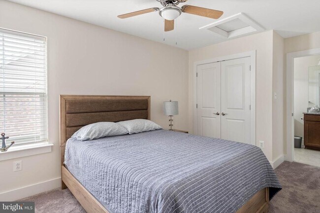 Building Photo - 36081 Windsor Park Dr