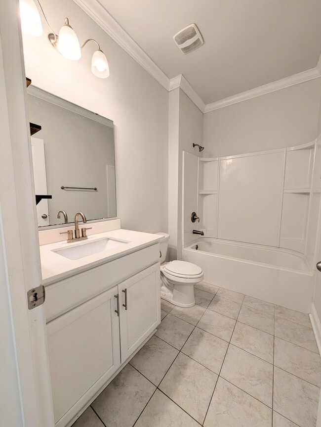 Building Photo - Cozy, Move-In Ready Home — North Myrtle Beach