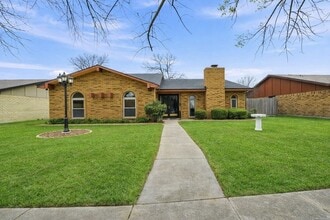 Building Photo - 2102 Lewis Trail