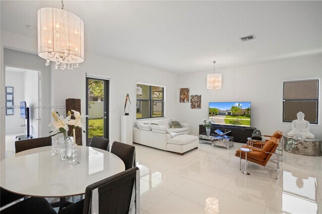 Building Photo - 4407 SW 175th Ave