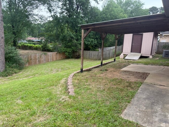 Building Photo - 304 Patriot Cir