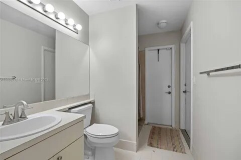 Building Photo - 8912 Thumbwood Cir