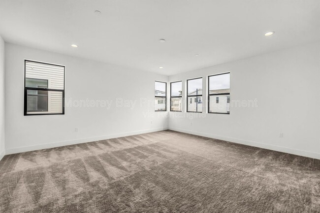 Building Photo - 111 Sea Shell Ave