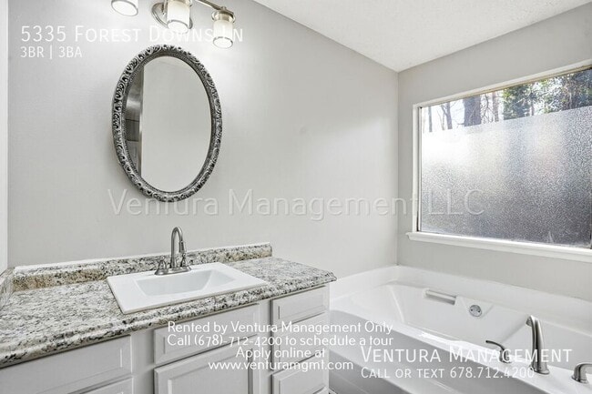 Building Photo - 5335 Forest Downs Ln